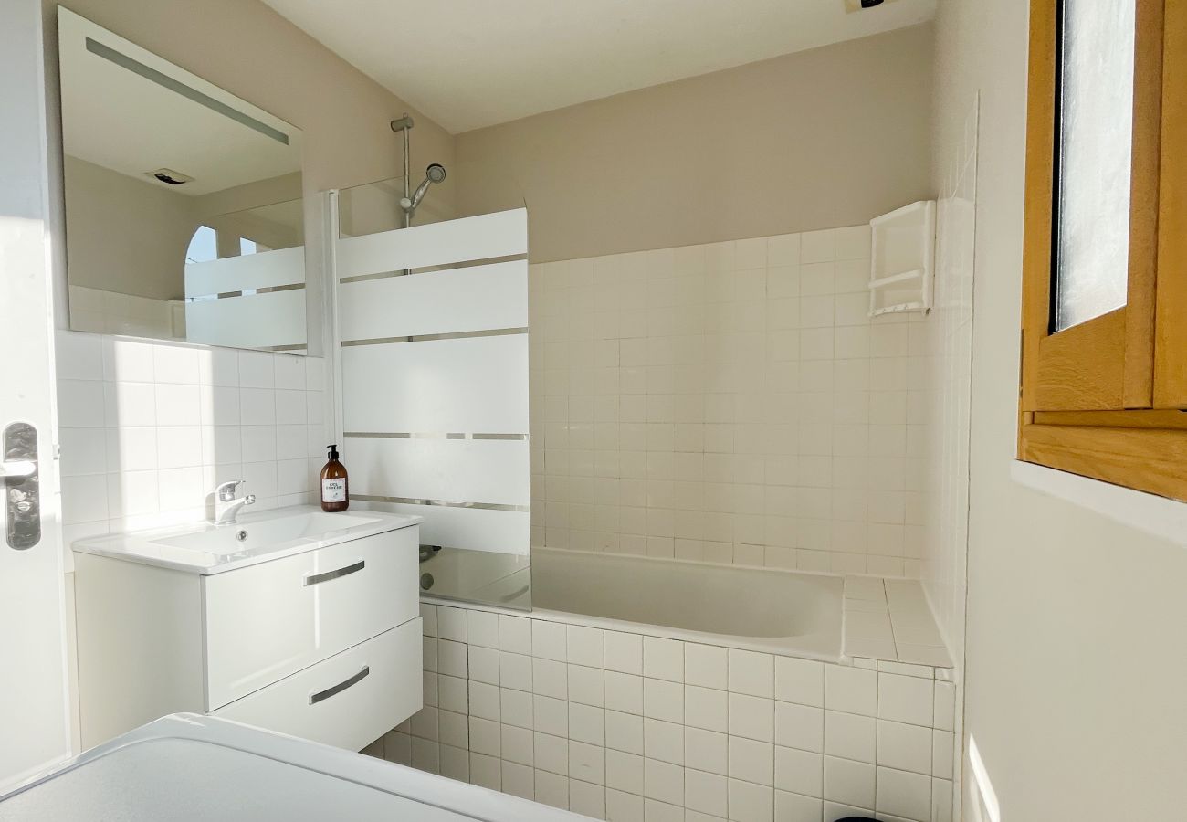 Appartement à Angers - T2 Moderne et Confortable - Quartier residentiel en Ville, Tout Proche du Centre