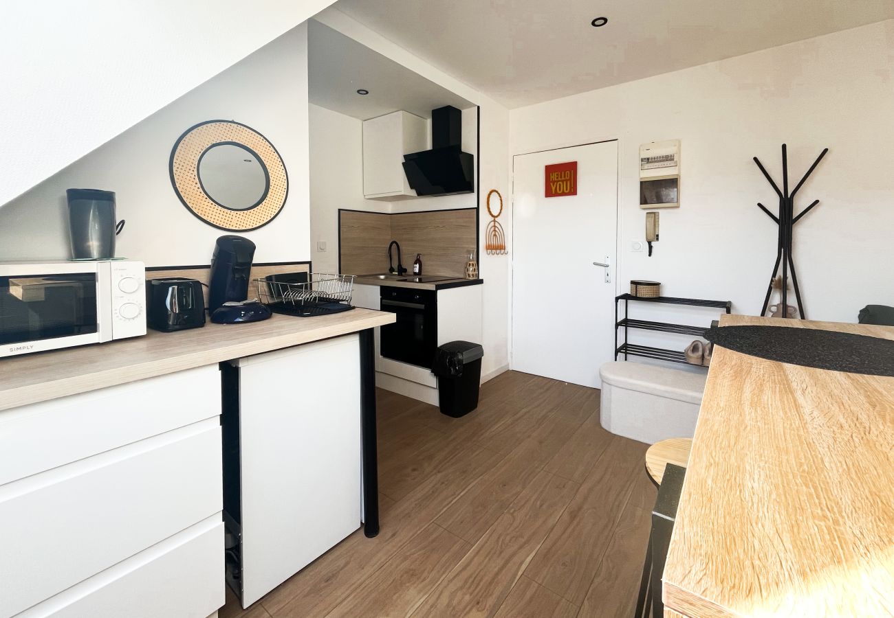 Studio à Angers -  Charmant studio moderne et confortable - 2 pers - Tout proche du centre