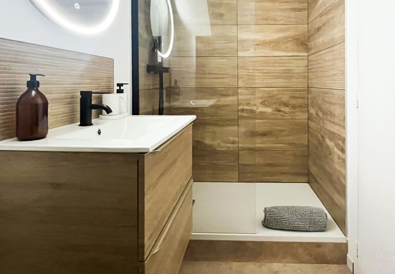 Studio à Angers -  Charmant studio moderne et confortable - 2 pers - Tout proche du centre