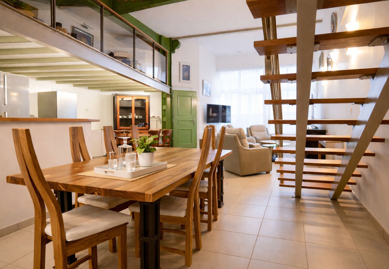 Appartement à Les Sables-d´Olonne - Loft en plein cœur des Sables, à deux pas de la mer – 8 personnes