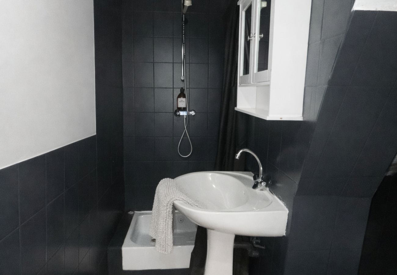 Studio à Angers - STUDIO COMMODE ET CONFORTABLE - 2 PERS - QUARTIER LA DOUTRE ANGERS