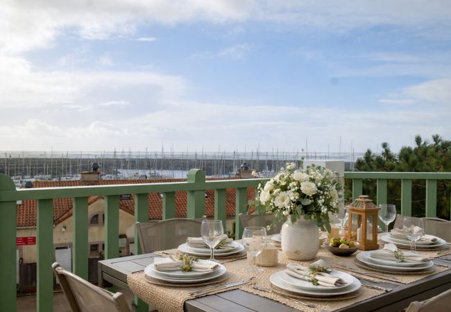 Appartement à Talmont-Saint-Hilaire - Bel appartement superbe vue port Bourgenay 4 personnes