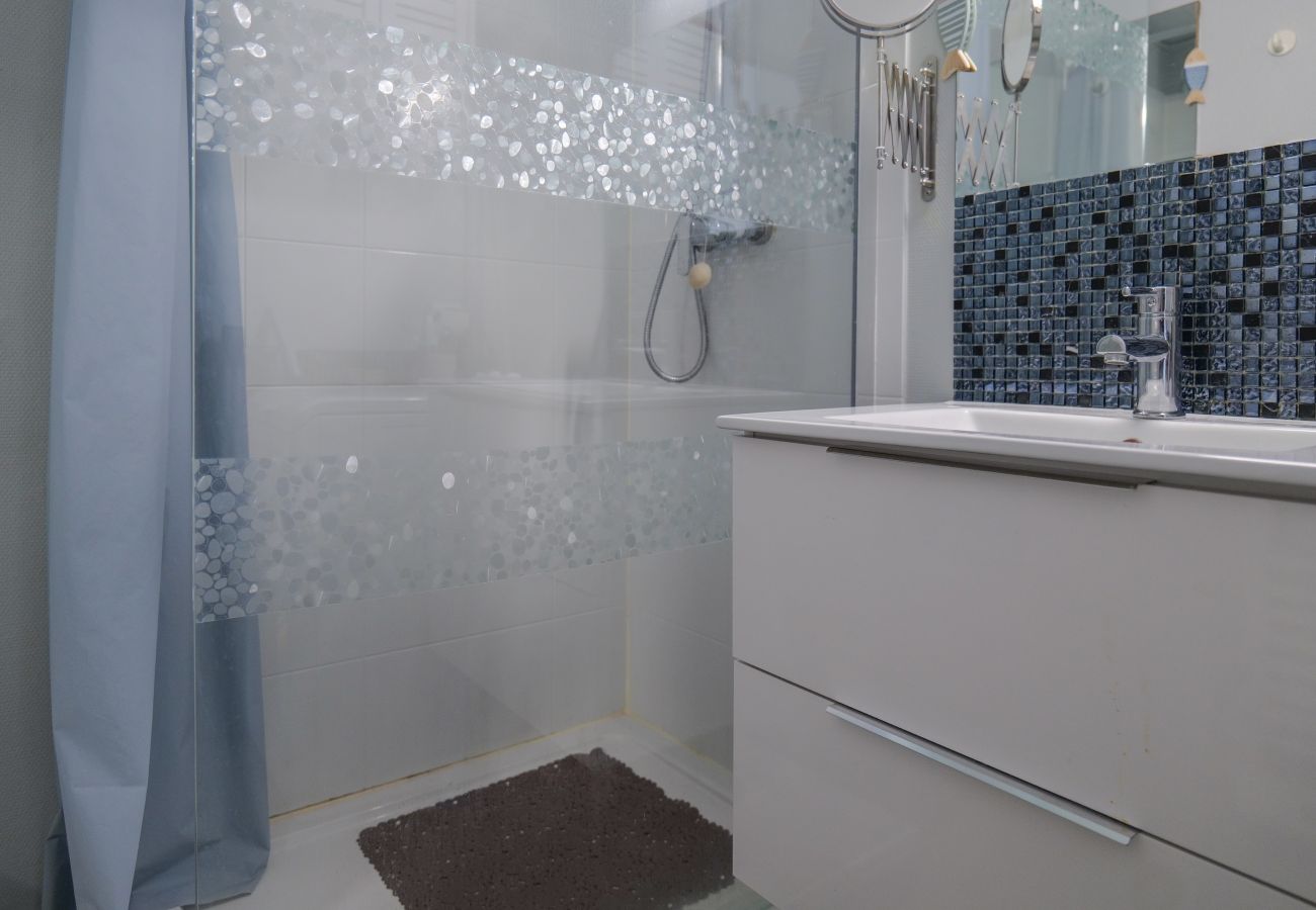 Appartement à Talmont-Saint-Hilaire - Bel appartement superbe vue port Bourgenay 4 personnes