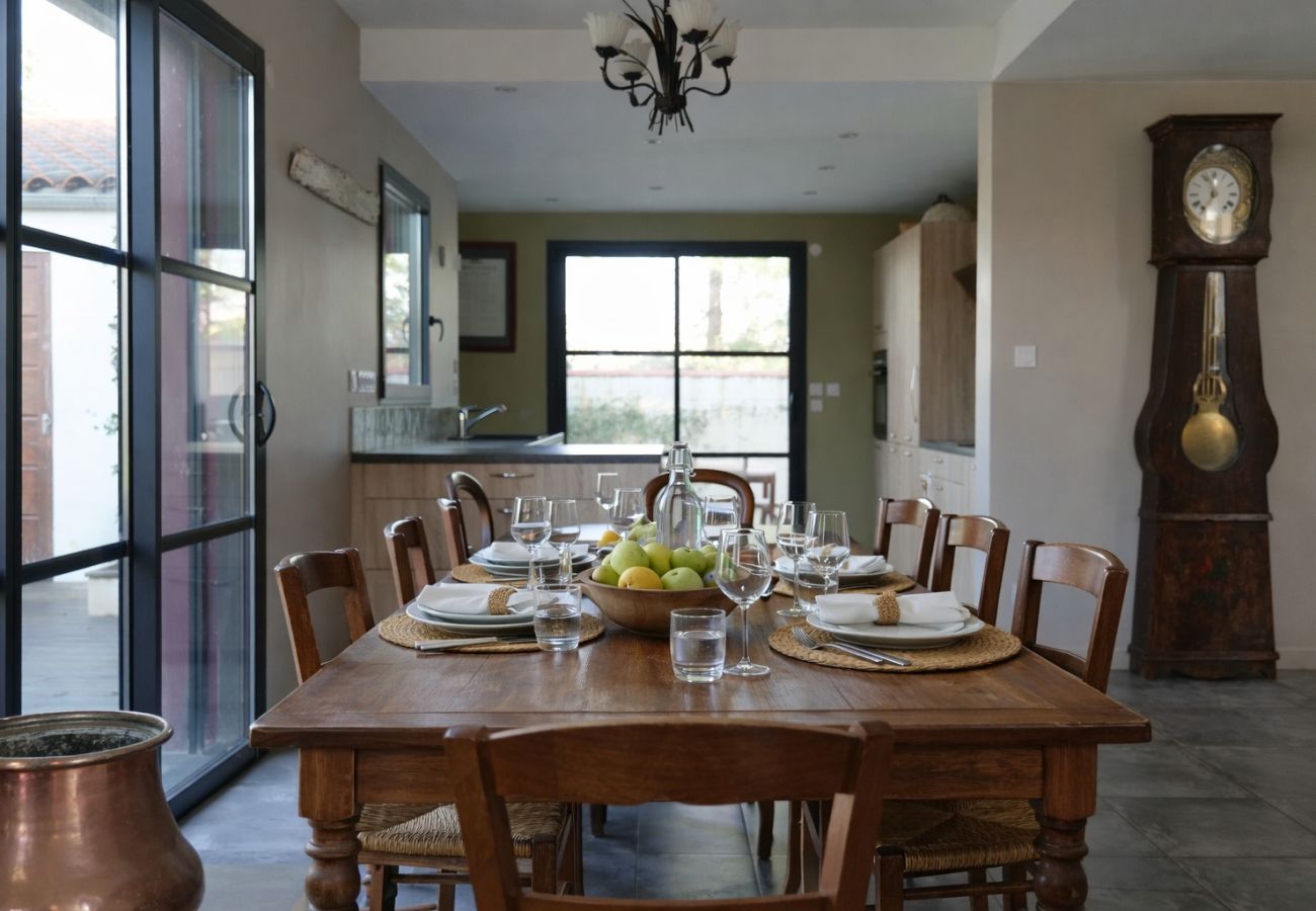 Maison à Olonne-sur-Mer - Grande maison avec jardin clos 8 personnes 