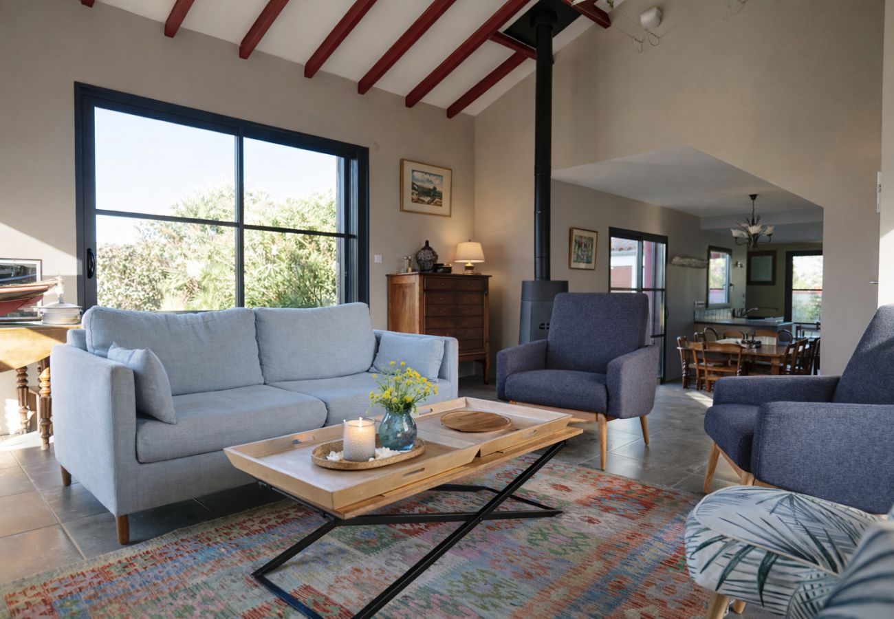 Maison à Olonne-sur-Mer - Grande maison avec jardin clos 8 personnes 