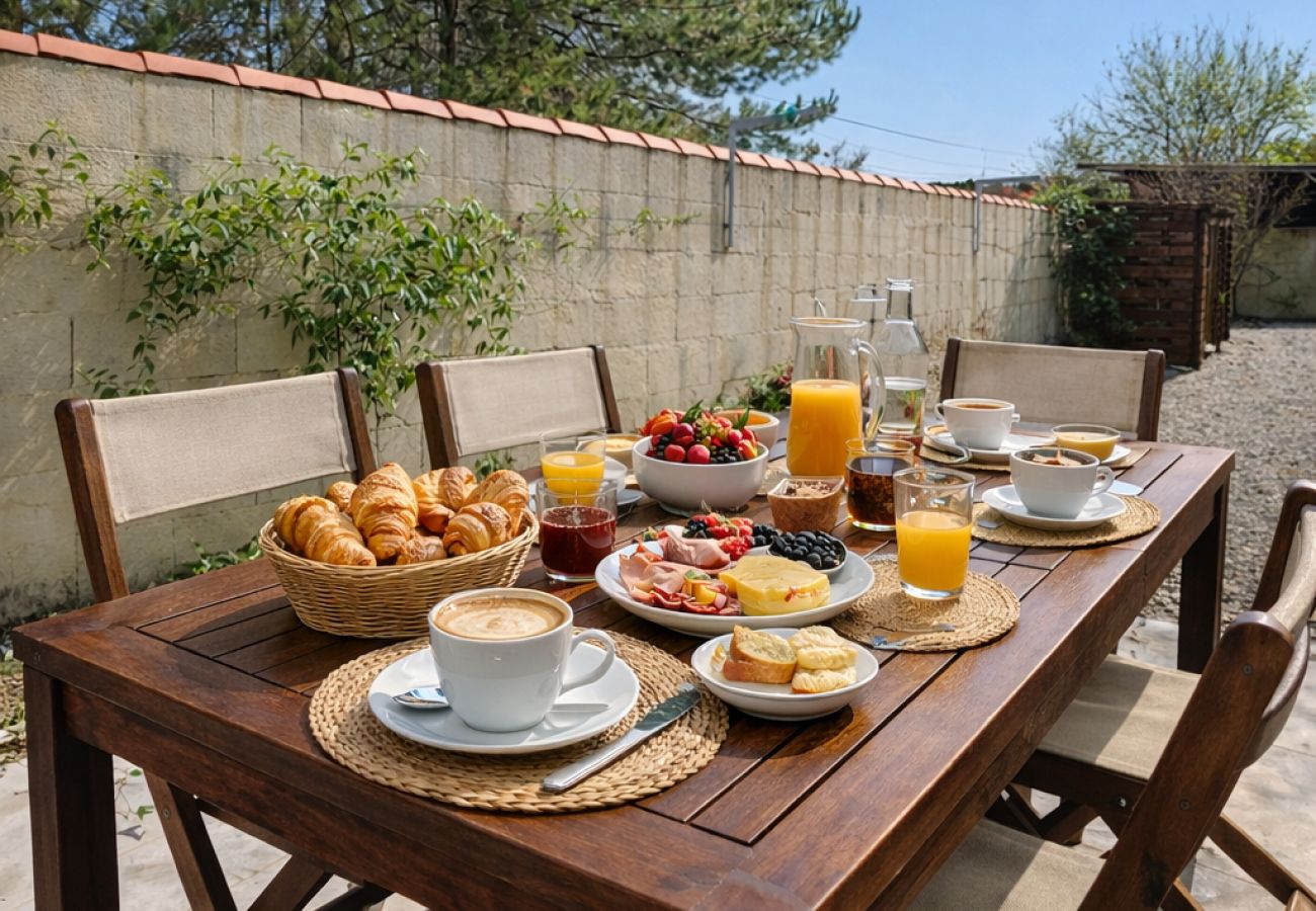 Maison à Olonne-sur-Mer - Grande maison avec jardin clos 8 personnes 
