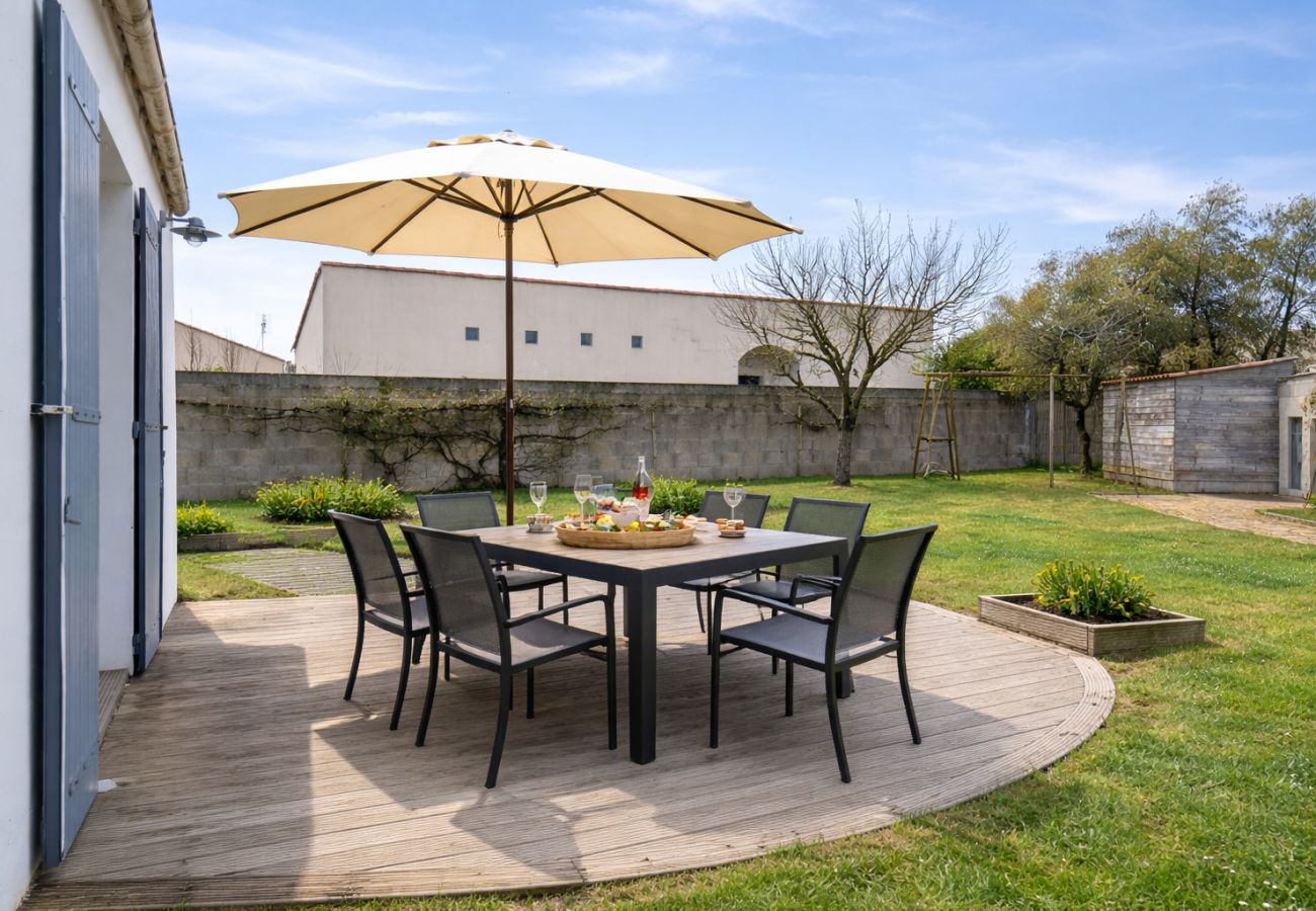 Maison à Les Sables-d´Olonne - Maison 3 chambres avec jardin + studio indépendant 8 pers