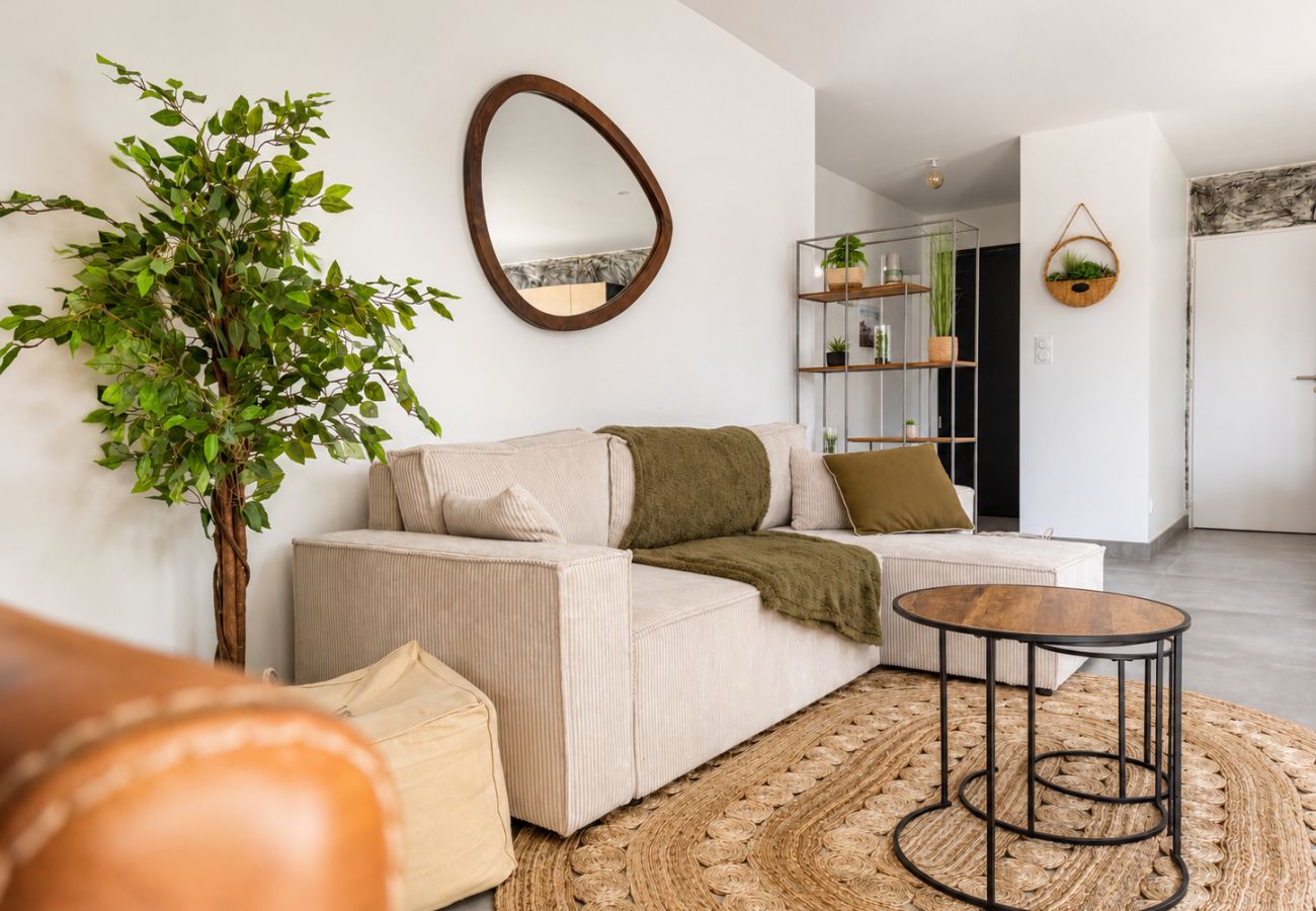 Maison à Les Sables-d´Olonne - Maison contemporaine avec jacuzzi et espace extérieur