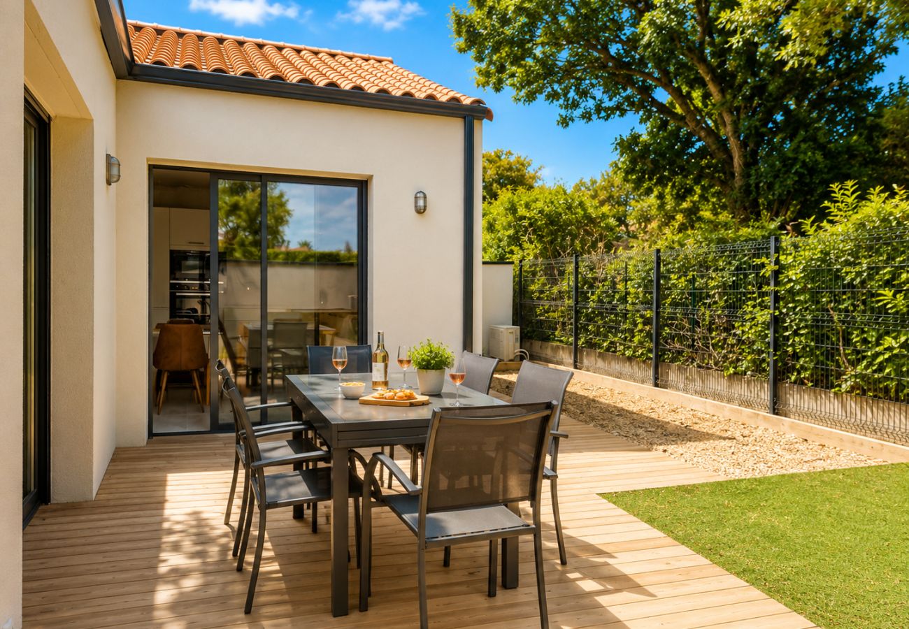 Maison à Les Sables-d´Olonne - Maison contemporaine avec jacuzzi et espace extérieur
