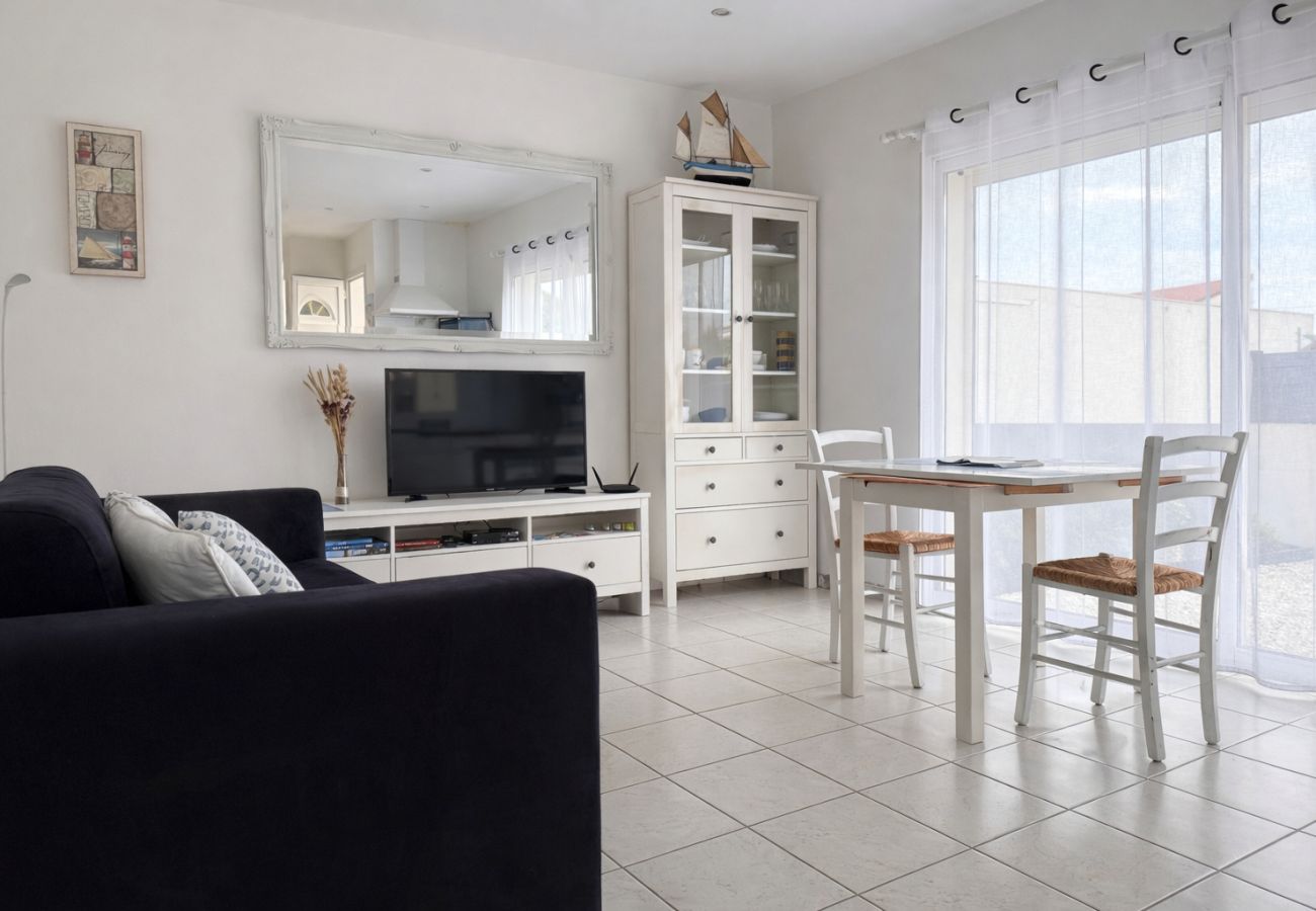 Maison à Les Sables-d´Olonne - Petite maison avec jardin à La Chaume – 4 personnes