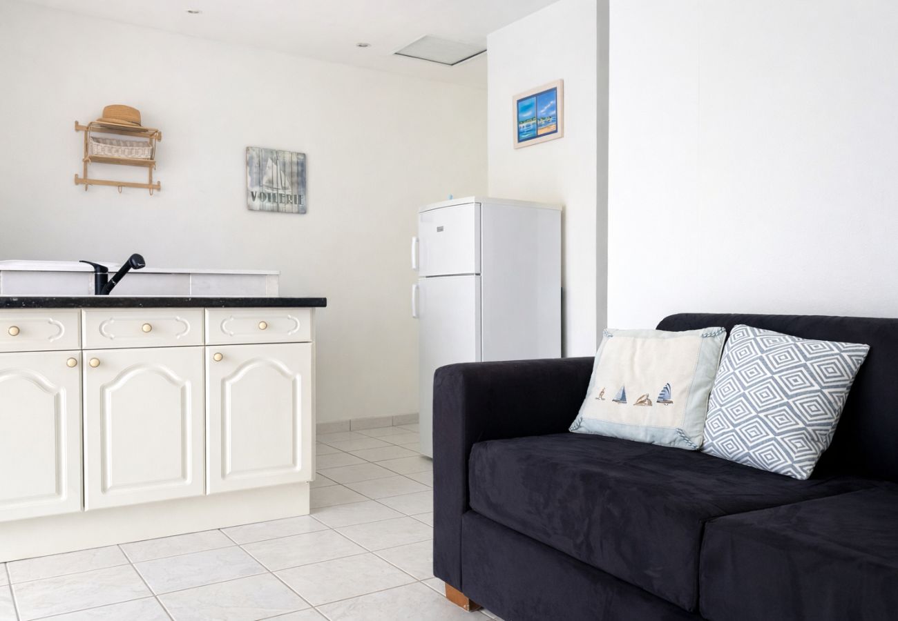 Maison à Les Sables-d´Olonne - Petite maison avec jardin à La Chaume – 4 personnes