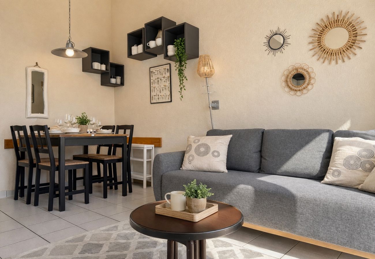 Studio à Talmont-Saint-Hilaire - Charmant studio rénové avec terrasse - 4 personnes