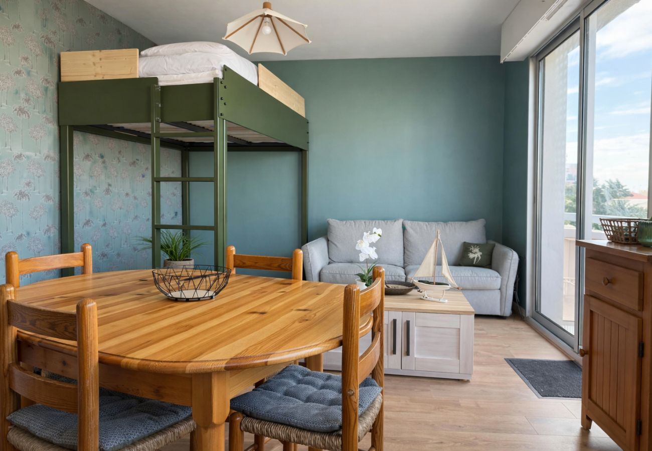 Studio à Les Sables-d´Olonne - Studio cosy avec balcon - 4 personnes