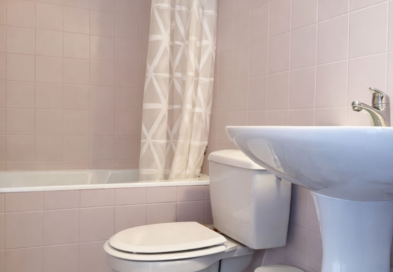 Studio à Les Sables-d´Olonne - Studio cosy avec balcon - 4 personnes