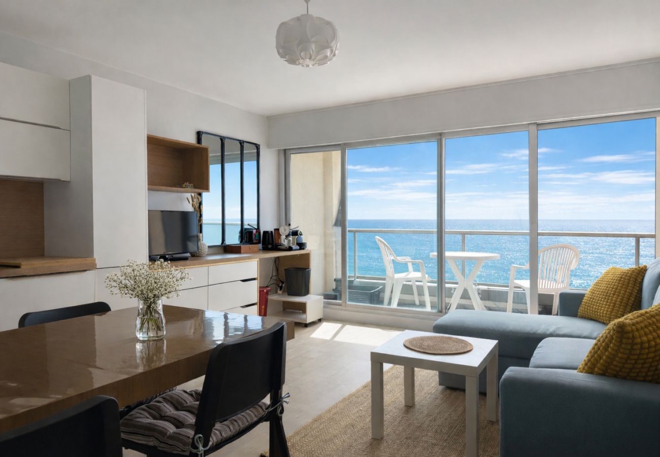 Appartement à Les Sables-d´Olonne - Appartement face mer – balcon, 4 personnes