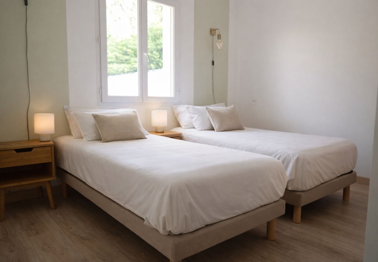 Maison à Les Sables-d´Olonne - Maison avec piscine privée & jardin – 8 personnes