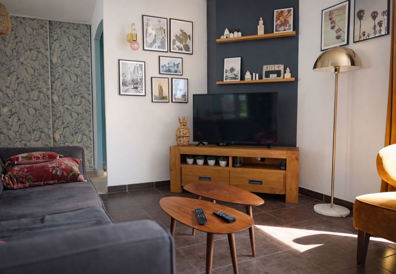 Maison à Les Sables-d´Olonne - Maison avec piscine privée & jardin – 8 personnes