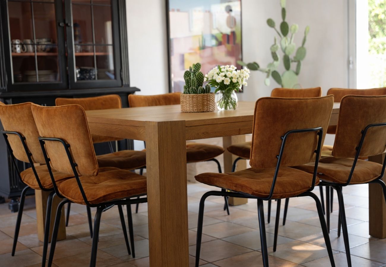 Maison à Les Sables-d´Olonne - Maison avec piscine privée & jardin – 8 personnes