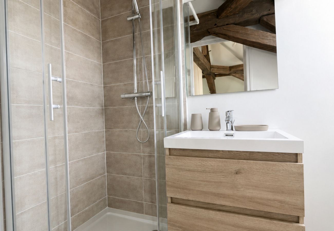 Studio à Angers - Agréable studio confortable près du cœur de ville – 2 pers