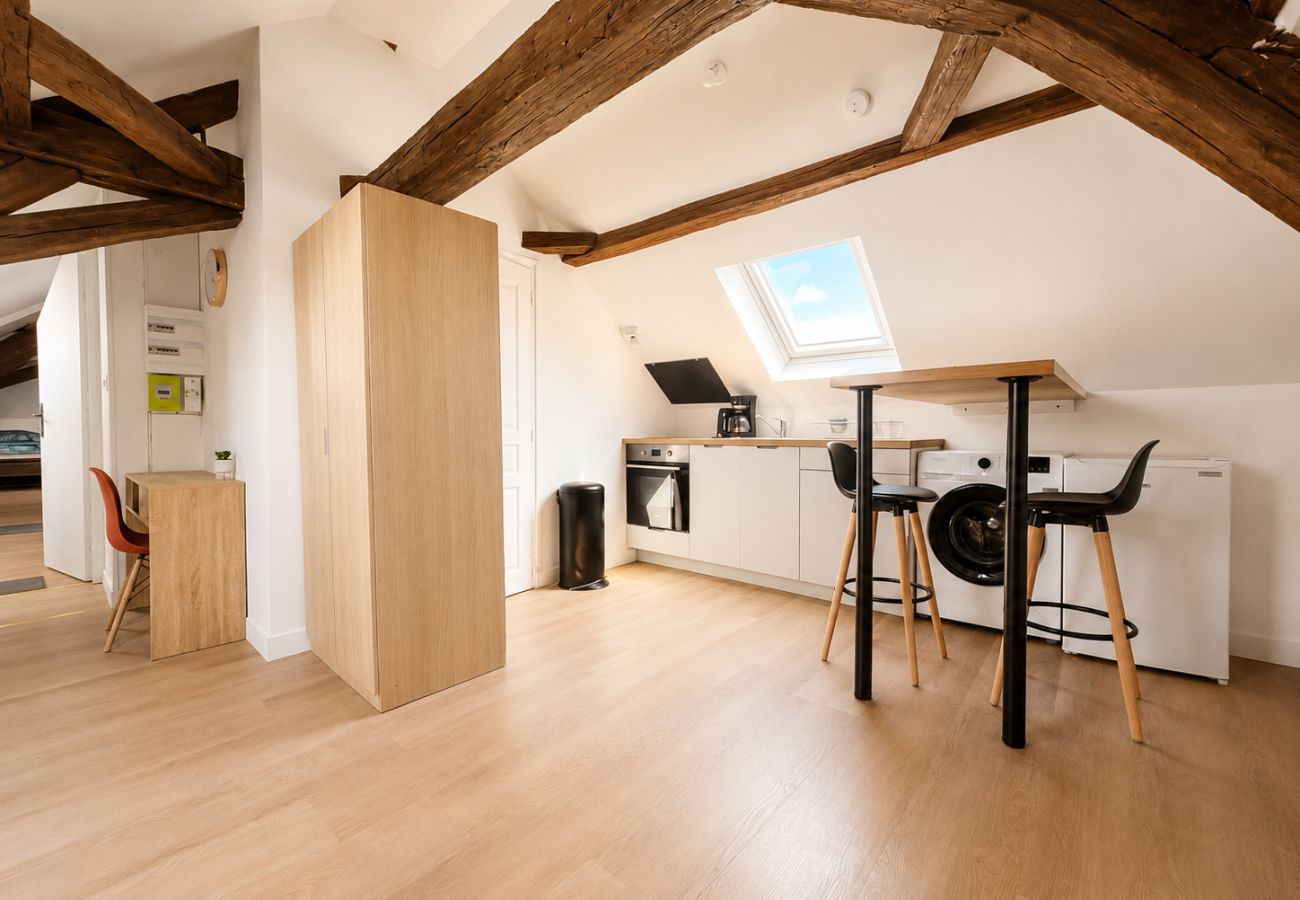 Studio à Angers - Agréable studio confortable près du cœur de ville – 2 pers