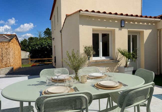 Maison à Les Sables-d´Olonne - Maisonnette avec terrasse pour 4 personnes