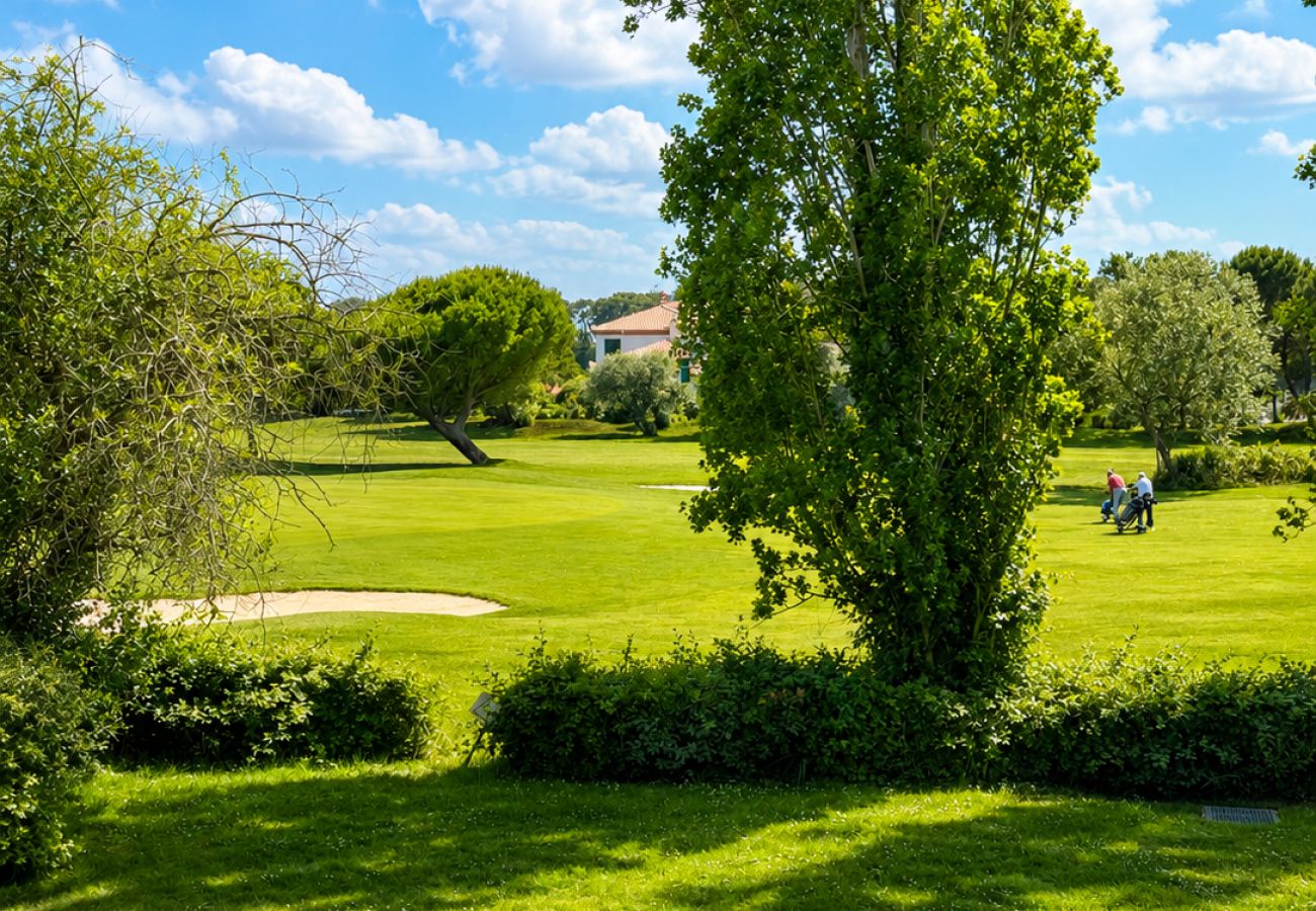 Appartement à Talmont-Saint-Hilaire - Séjour au calme avec vue sur le golf – 5 pers