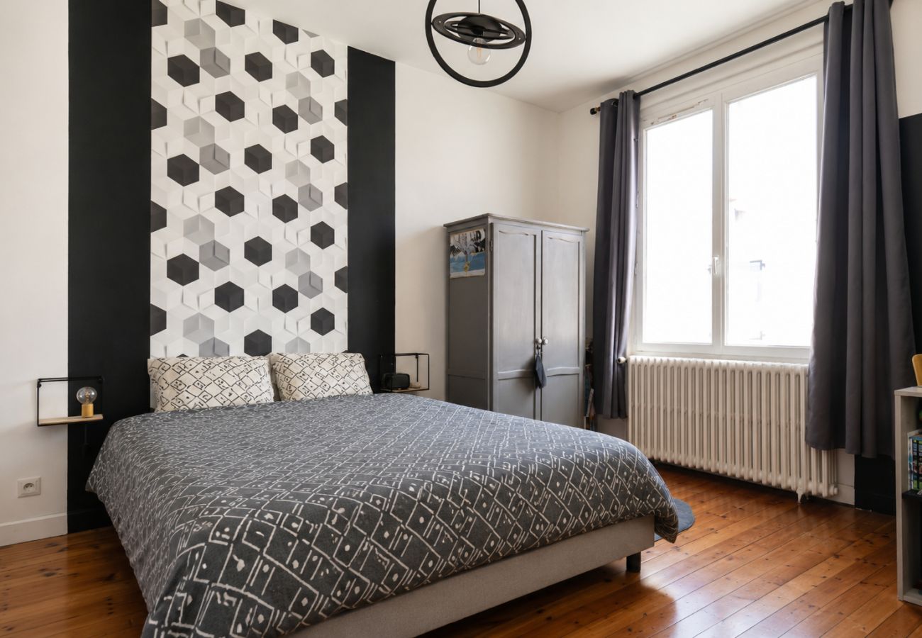 Maison à Les Sables-d´Olonne - Jolie maison de vacances avec piscine - 5 personnes