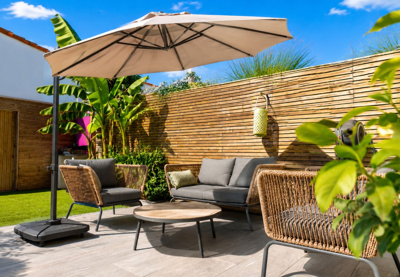 Maison à Les Sables-d´Olonne - Jolie maison de vacances avec piscine - 5 personnes