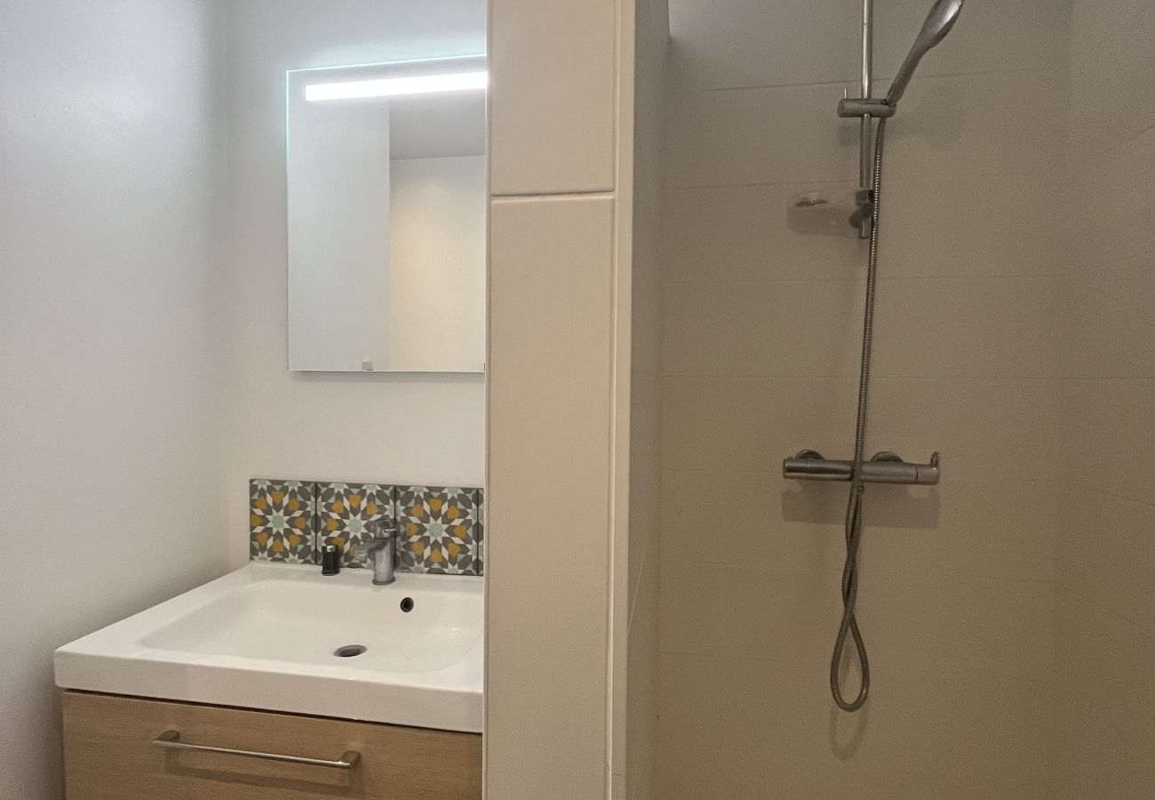 Appartement à Angers - Appartement chaleureux tout équipé à deux pas du centre d’Angers – 8/10 pers