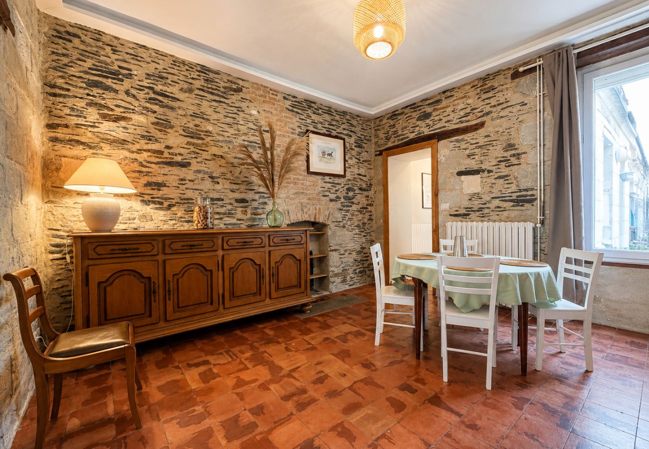 Appartement à Angers - Charmant appartement de caractère à 2 min de la gare - 2/4 pers