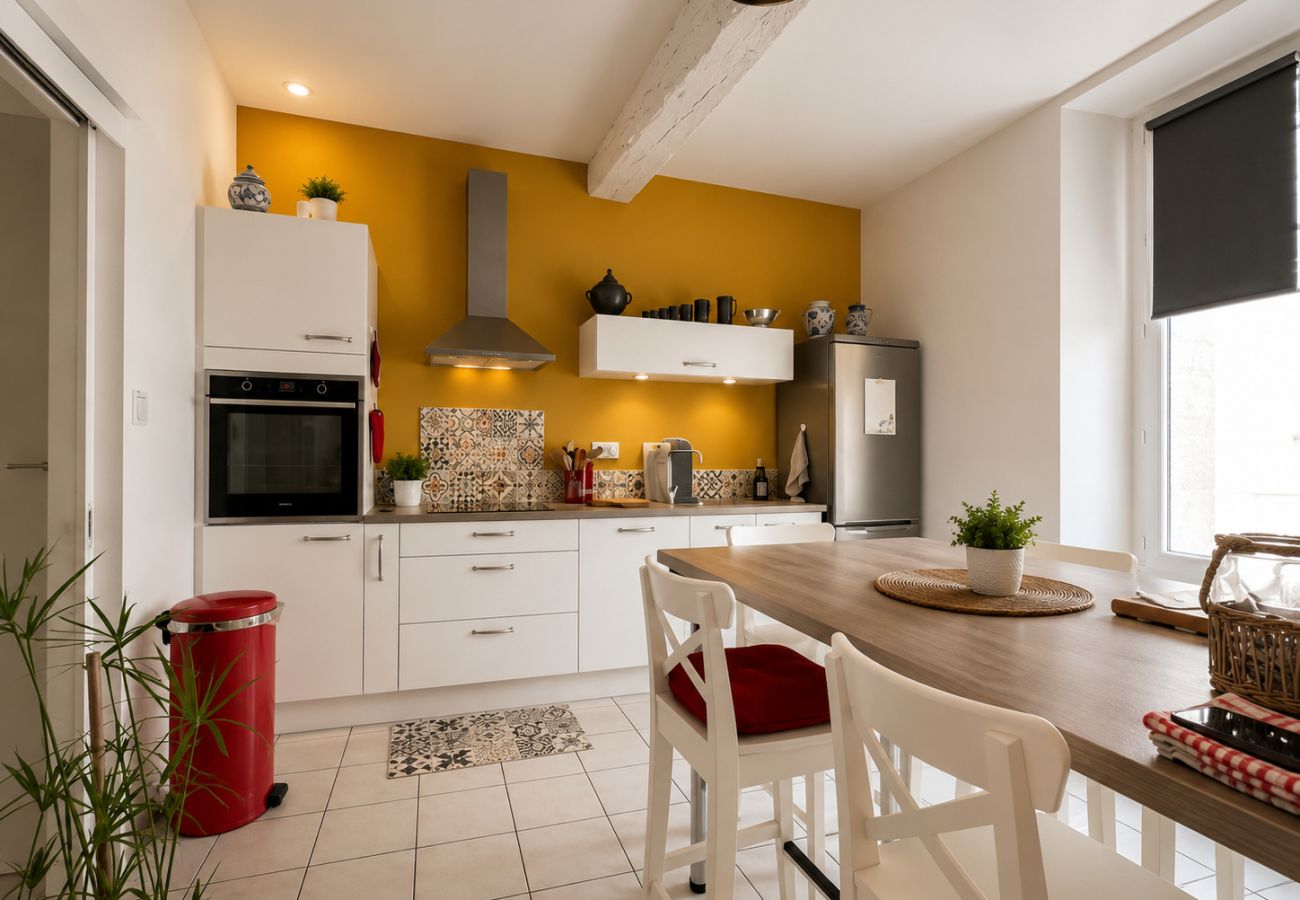 Maison à Angers - Maison spacieuse et accueillante proche du centre-ville - 6pers