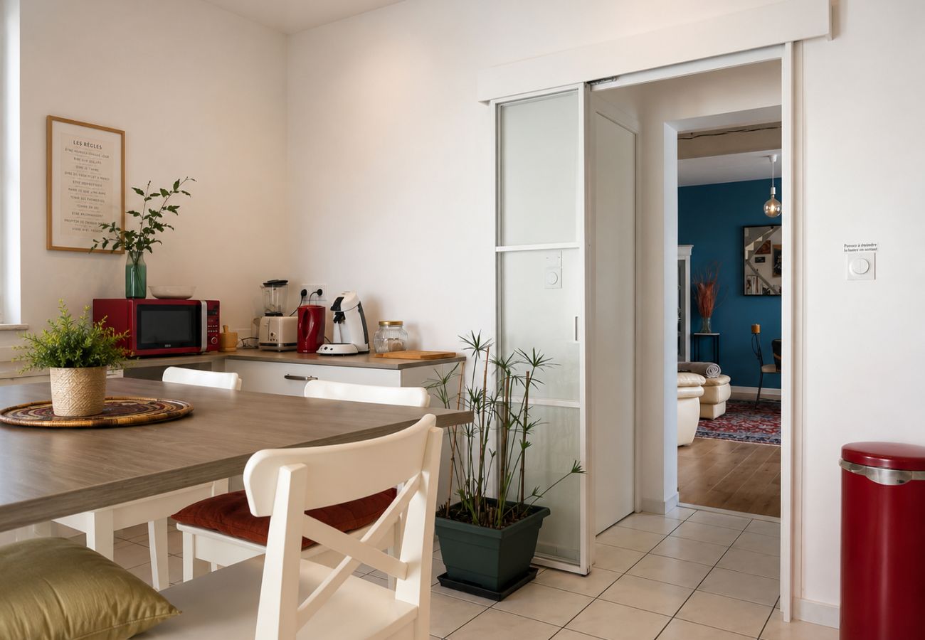 Maison à Angers - Maison spacieuse et accueillante proche du centre-ville - 6pers