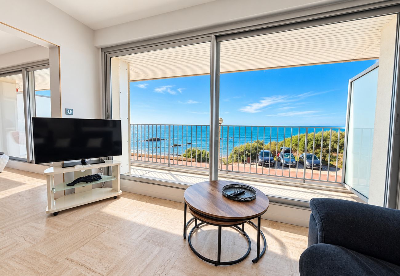 Appartement à Les Sables-d´Olonne - Joli appartement rénové face mer 4 pers Les Sables d'Olonne